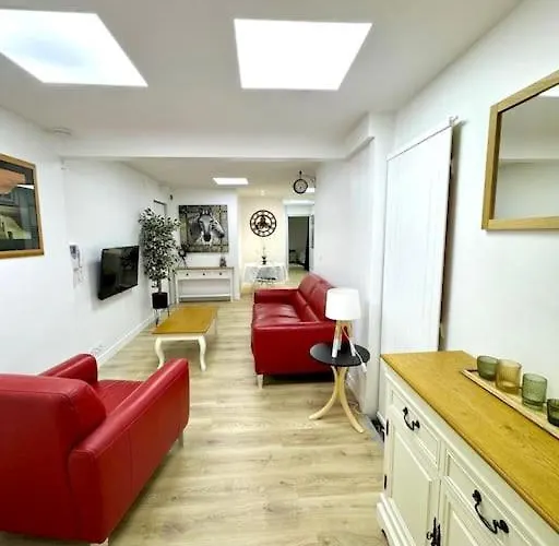 Parisian Spacious 70m2 Flat Near Eiffel Tower *