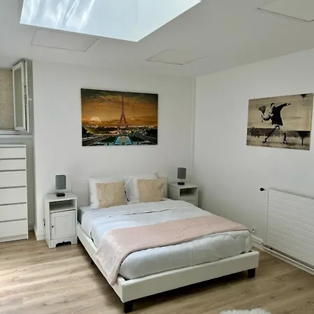 Parisian Spacious 70m2 Flat Near Eiffel Tower *