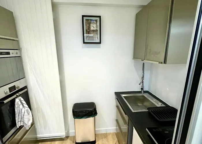 Apartament Parisian Spacious 70m2 Flat Near Eiffel Tower