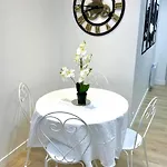 Parisian Spacious 70m2 Flat Near Eiffel Tower باريس