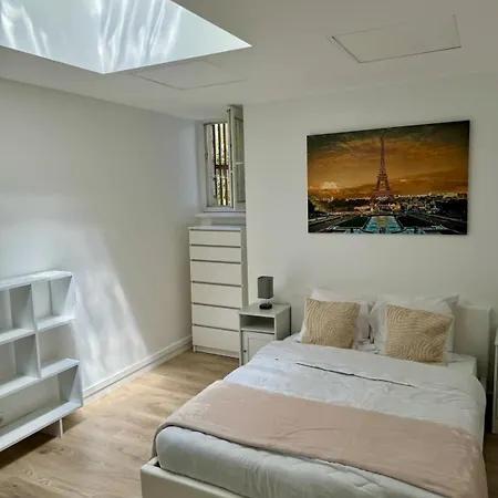 Διαμέρισμα Parisian Spacious 70m2 Flat Near Eiffel Tower
