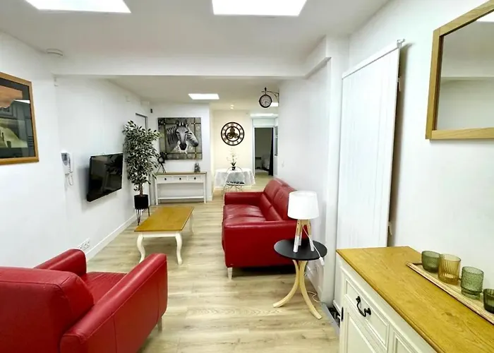 Parisian Spacious 70m2 Flat Near Eiffel Tower Διαμέρισμα *